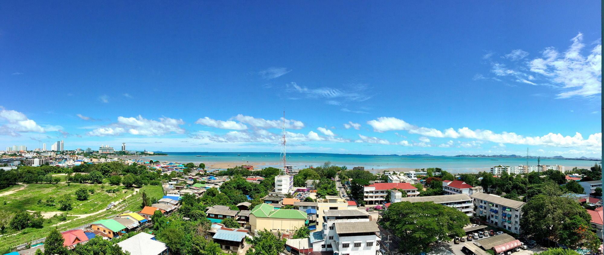 Ruenthip Pattaya Hotel Exterior foto